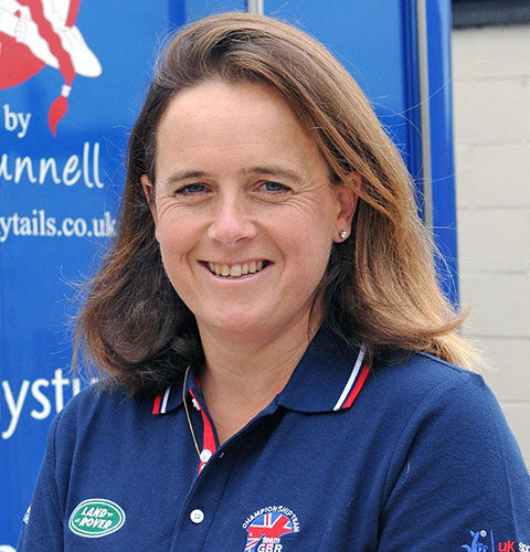 Författarporträtt Pippa Funnell