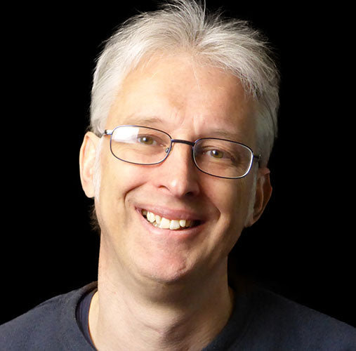 Författarporträtt Jonathan Emmett