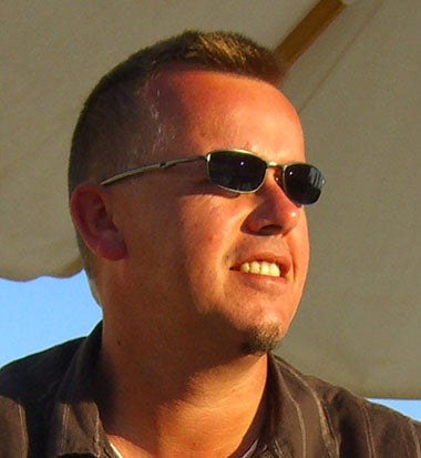 Författarporträtt Clive Gifford