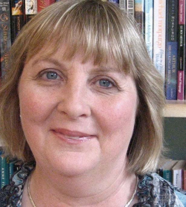 Författarporträtt Hilary McKay