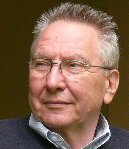Författarporträtt Nigel Hinton